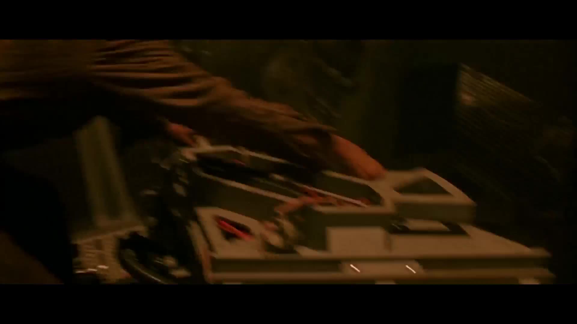 Pitch Black of Riddick ริดดิค 1 ฝูงค้างคาวฉลามสยองจักรวาล (2000)